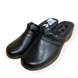 Sbicca Black Faux Leather Mule | Clogs 9